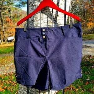 Rekucci navy shorts